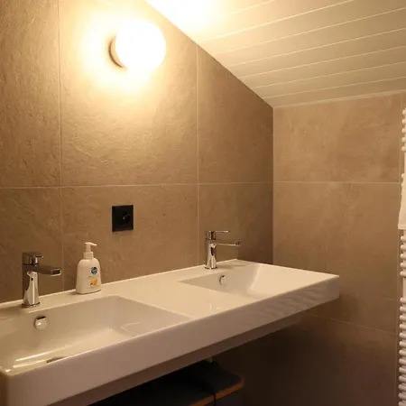 Apartment For 12 People - Renovated Duplex *