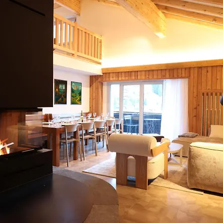 Apartment For 12 People - Renovated Duplex