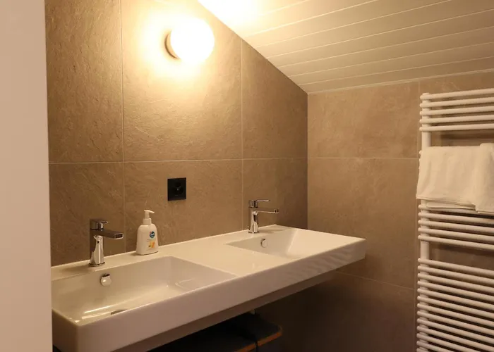 Apartment For 12 People - Renovated Duplex *